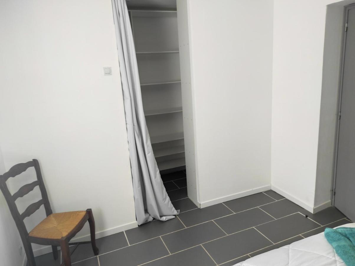 Apartement 'Les Lavandes" Rdc 2Ch - Terrasse Et Parking A Lurs Luaran gambar